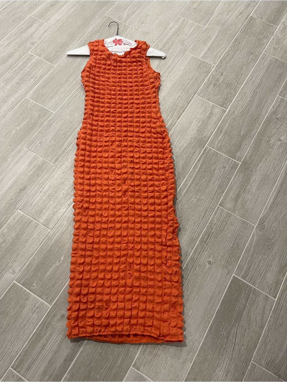 Sleeveless Orange Textured Midi Dress - Women's - Picture 5 of 5